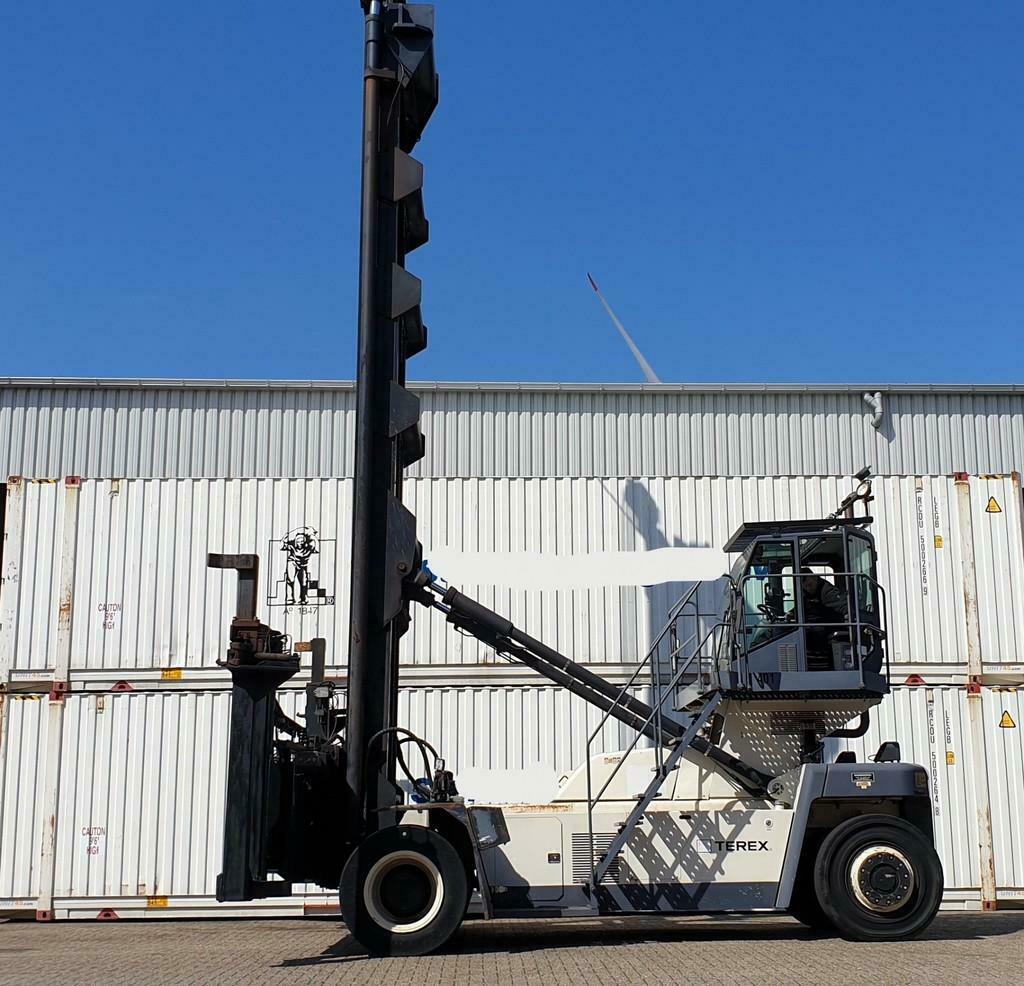 Fantuzzi FDC25K7DB Empty Container Handler 